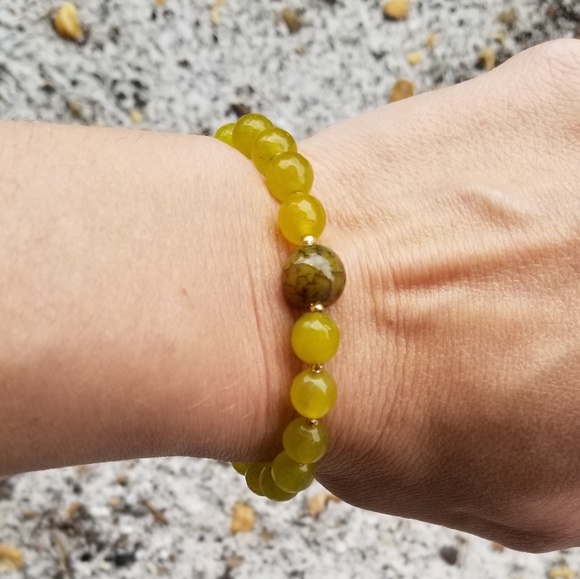 Green crystal beaded bracelet - Picture 1 of 3